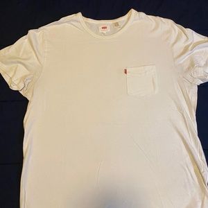 Levis white tee